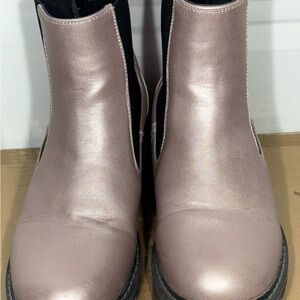 Corky Boutique Size 10 Bootie Metallic Pink S114